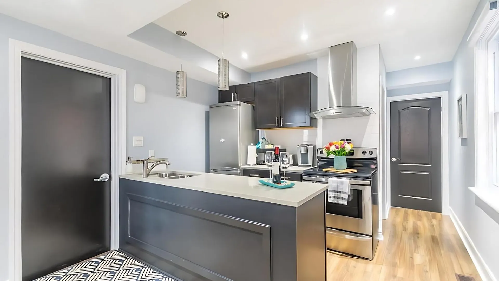 Pet Friendly - 1Br Newly Renovated Apartment Ottawa